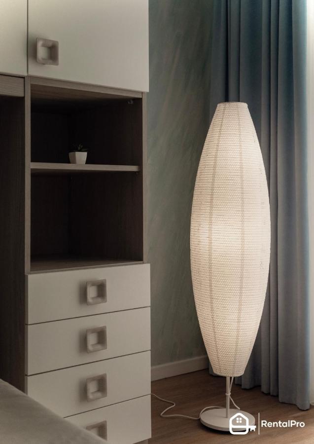 Ariston A 200m-luxury Con A/c & Wi-fi Sanremo